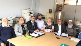 Anne Main discusses Kashmir crisis with local Muslim leaders