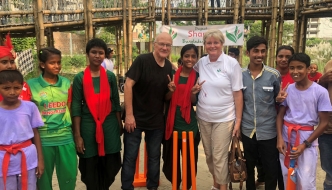 Mike Sherriff and Anne Main MP with children from LEEDO