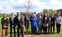 Anne Main MP visits Sandringham School